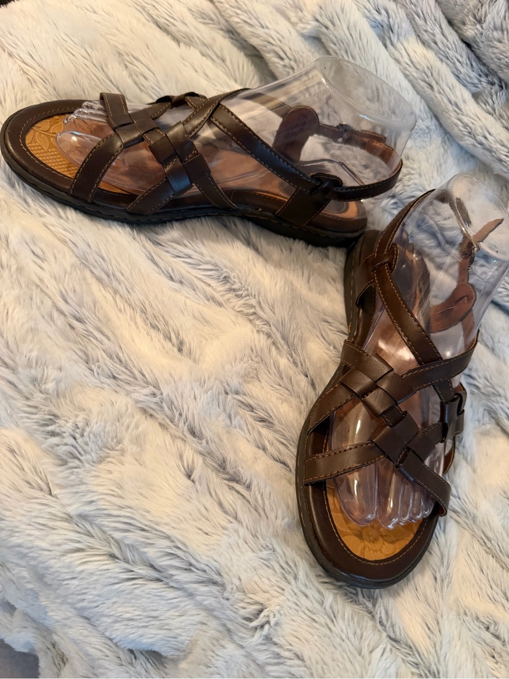 B.o.c. Brown Women’s Crisscross Strap Sandals Sz 7 - Picture 4 of 14
